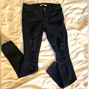 ☀️Levi's Women's Black Distressed Skinny Jeans